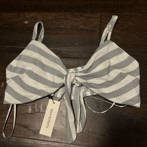ABERCROMBIE - tie crop top